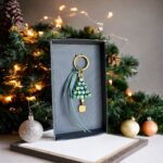CHRISTMAS TREE KEYCHAIN ​​PUSSY LIFELIKES