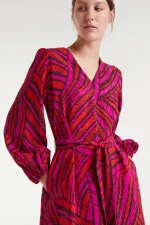 Κοντό ελαφρύ κρεπ φόρεμα με τύπωμα Fedora COMPANIA FANTASTICA FW25-26