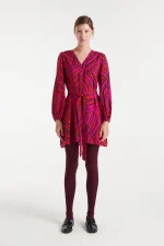 Κοντό ελαφρύ κρεπ φόρεμα με τύπωμα Fedora COMPANIA FANTASTICA FW25-26 - Image 5