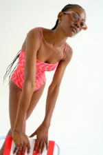 Μαγιό με ίσια λαιμόκοψη, τύπωμα Wave Red & Pink COMPANIA FANTASTICA SS26 - Image 4