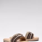 Σανδάλια με λογότυπο Kaylis GUESS SS26