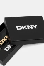 ΠΟΡΤΟΦΟΛΙ- ΘΗΚΗ ΓΙΑ ΚΑΡΤΕΣ AVRIL R52Z5M22 XLB BK LOGO-BKDKNY SS26 - Image 5