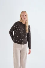 Πράσινη ζακέτα με μικρές λευκές βούλες COMPANIA FANTASTICA FW26-27
