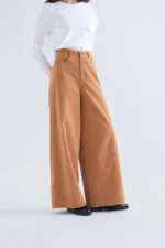 Τζιν Camel από 100% βαμβάκι COMPANIA FANTASTICA FW26-27