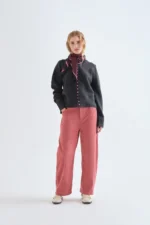 Σκούρο γκρι ζακέτα με ροζ κουμπιά COMPANIA FANTASTICA FW26-27 - Image 4