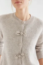 Camel cardigan with tie-up buttons COMPANIA FANTASTICA FW26-27 - Image 5