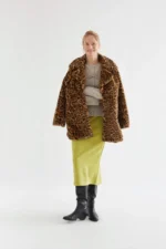 Camel cardigan with tie-up buttons COMPANIA FANTASTICA FW26-27 - Image 4