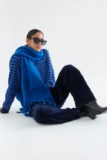 Πλεκτό πουλόβερ σε ριγέ σκούρο μπλε COMPANIA FANTASTICA FW26-27 - Image 3